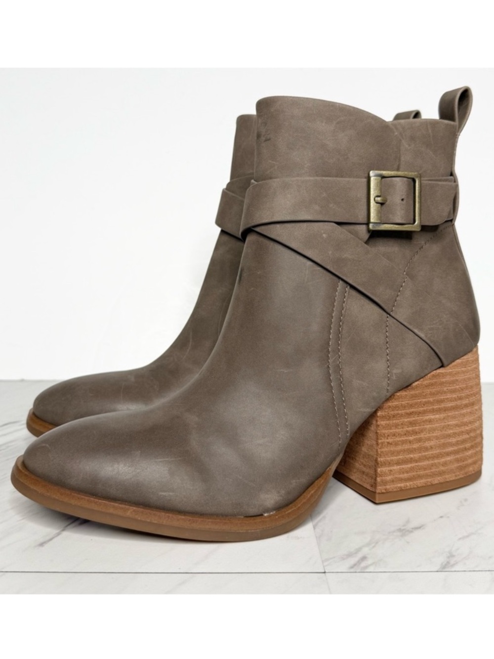 Korks Kork Ease Joelle Gray Tan Stacked Heel Bootie 7 1/2 M